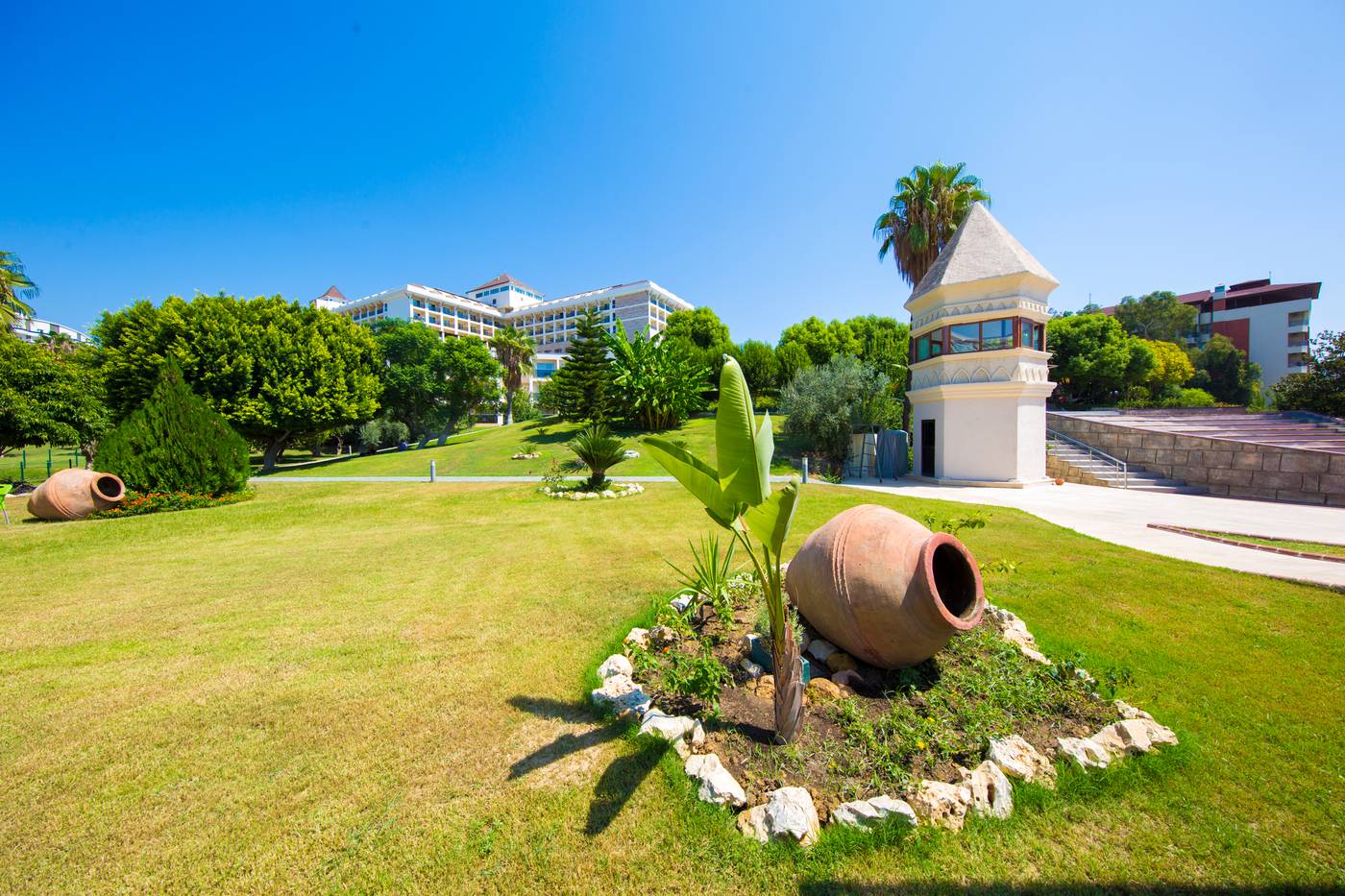 Horus-Paradise-Luxury-Resort-Terrace-18