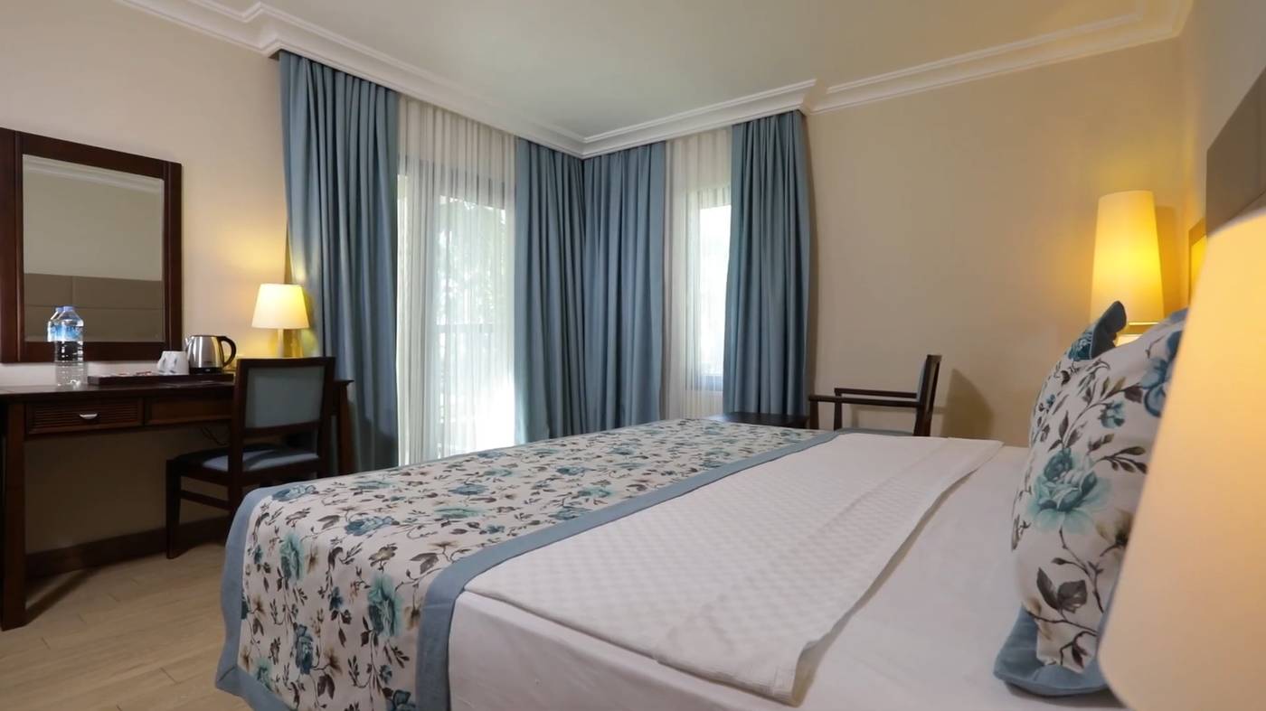 Seven-Seas-Hotel-Life-Room-33