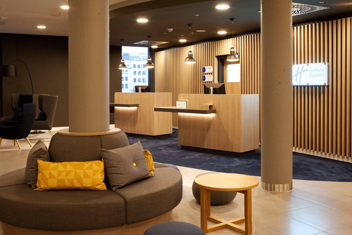 Holiday Inn Express Bochum-Germany-Bochum-General view-9