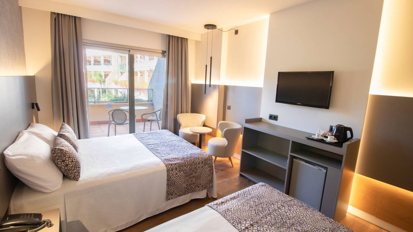 Golden-Bahia-de-Tossa-Room-24