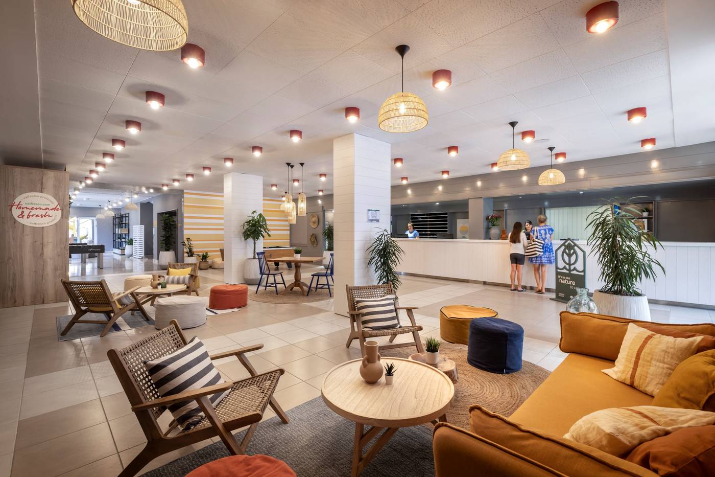 Sunny-Makarska-by-Valamar-Lobby-31