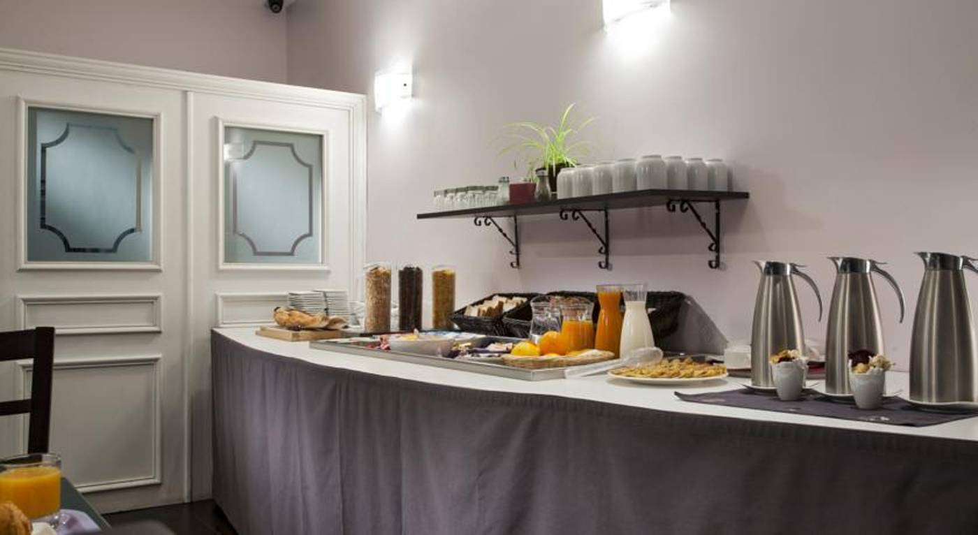 Timhotel-Tour-Eiffel-Restaurant-12