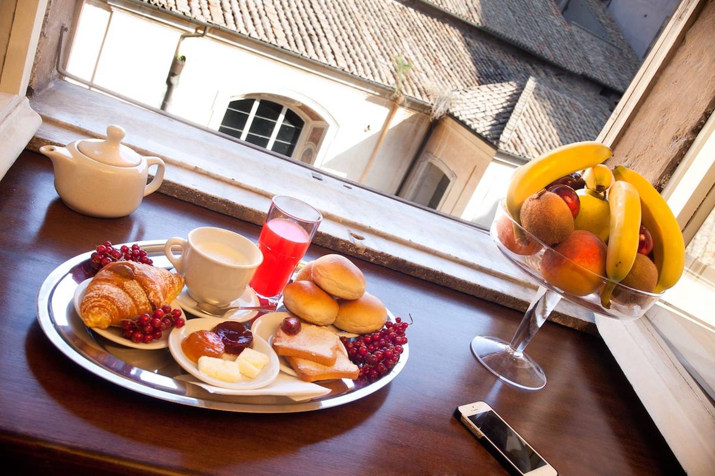 Pantheon-Inn-Restaurant-2