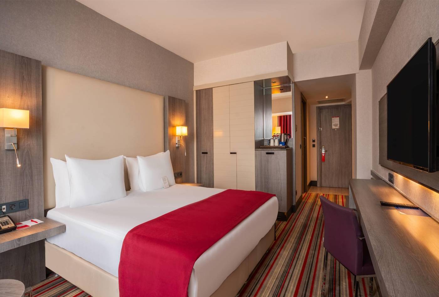 Ramada-Plaza-Izmir-Room-12