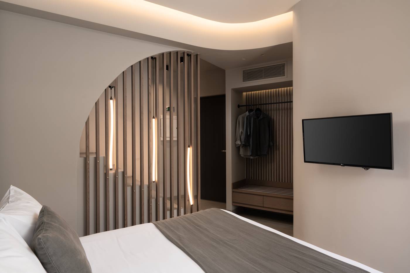 Apikia-Santorini-Room-39