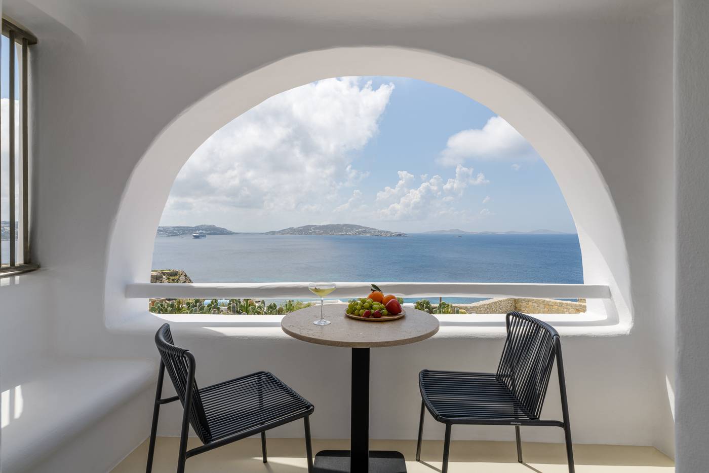 Rocabella-Mykonos-Art-Room-75