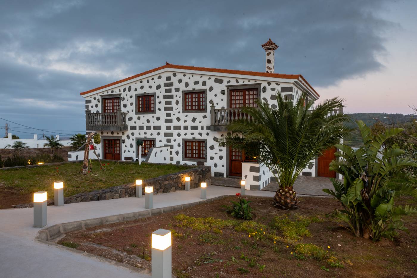 Melva-suite-hotel-Room-2