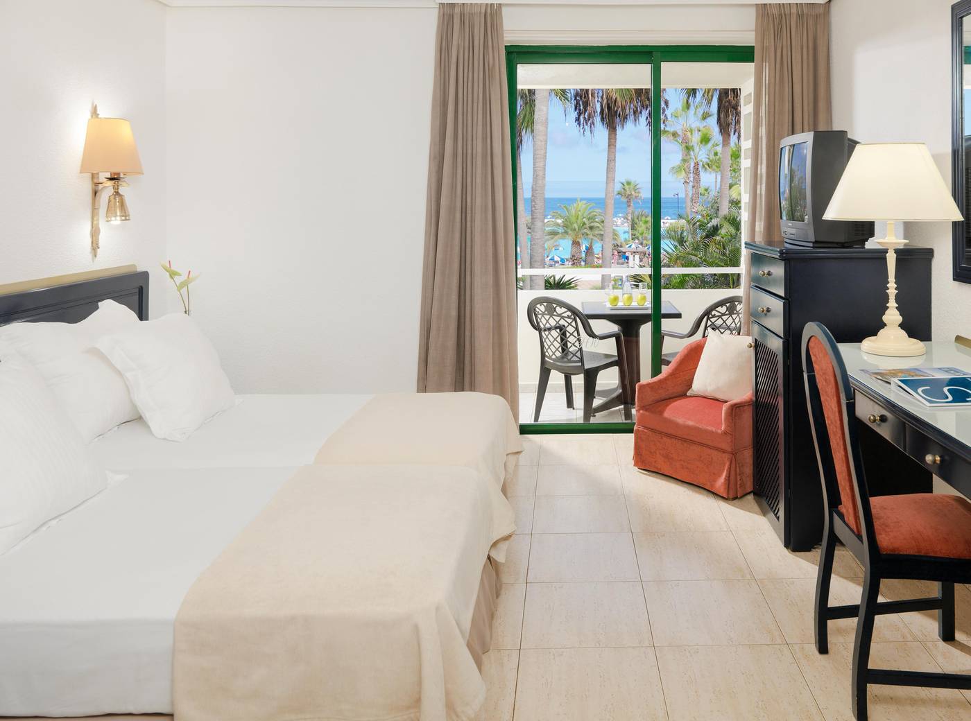 H10-Tenerife-Playa-Room-10