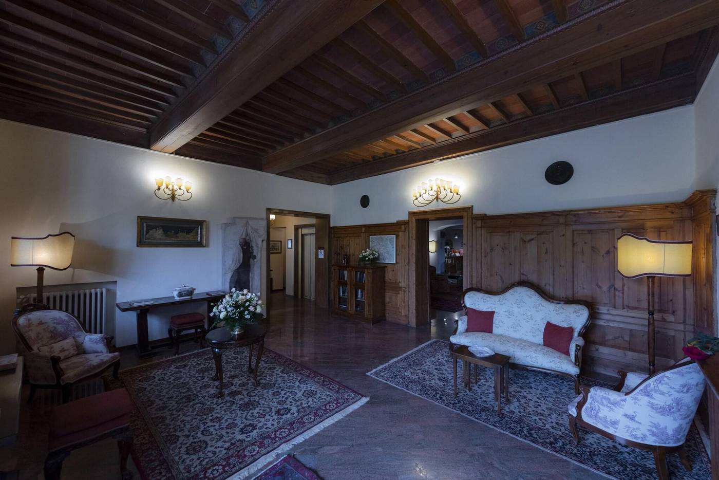 Villa-Scacciapensieri-Lobby-7