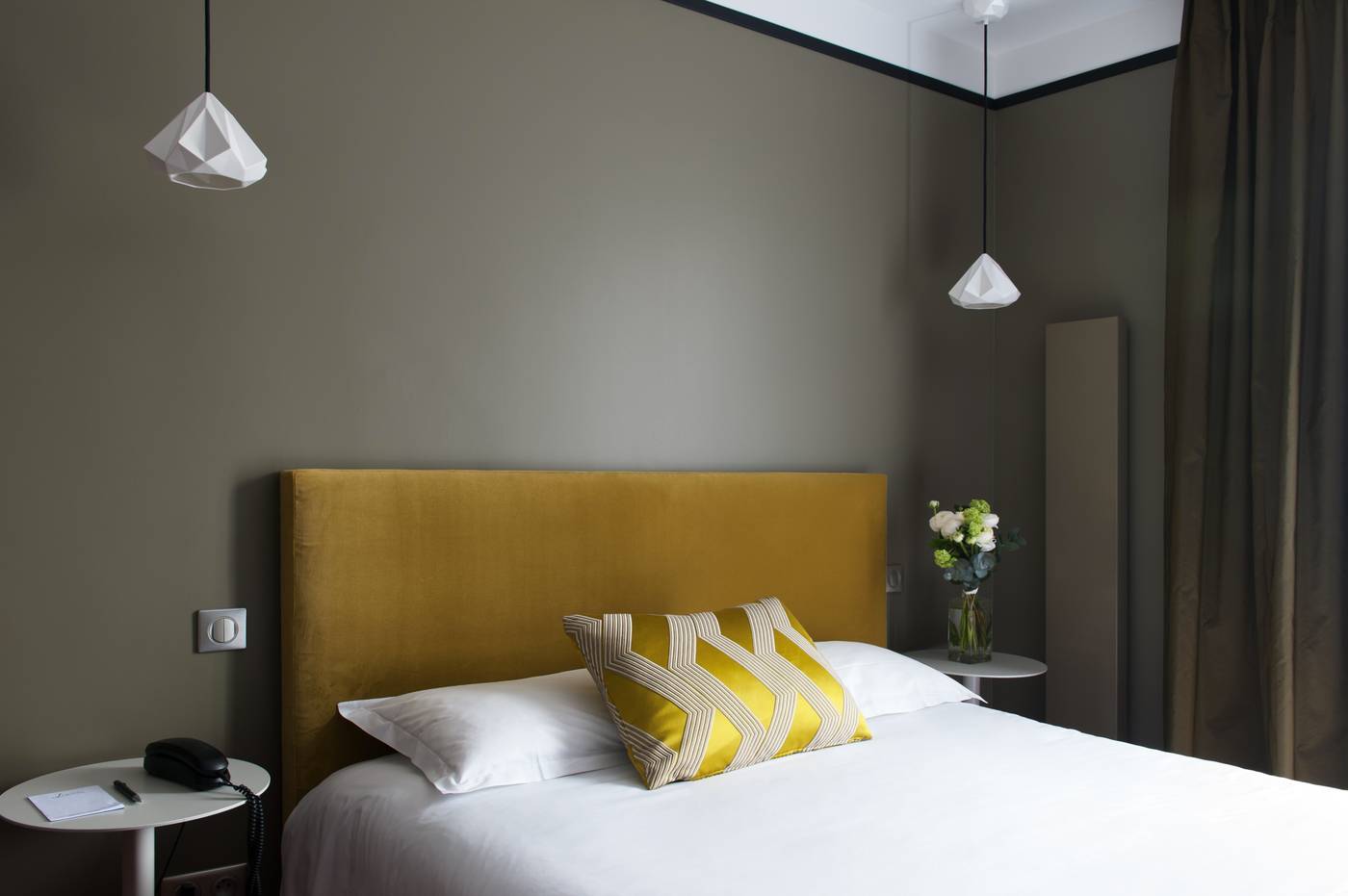 L'Hotel-France-NANTES-Room-6