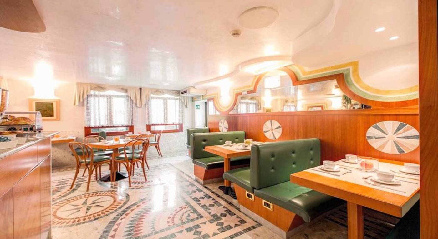 Antica-Casa-Carettoni-Restaurant-8