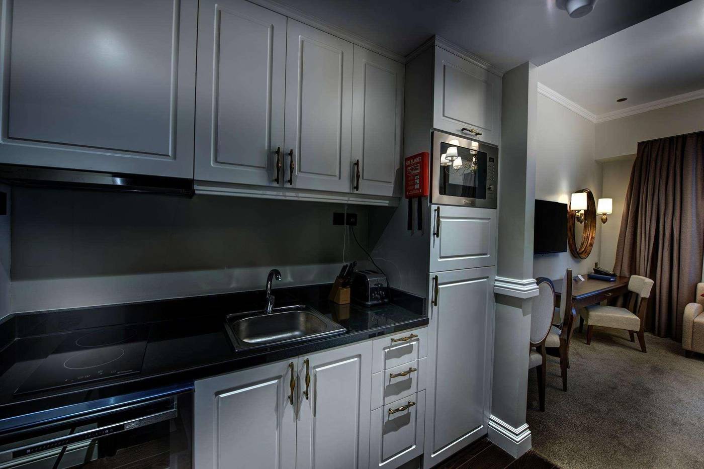 Dukes-The-Palm--a-Royal-Hideaway-Hotel-Room-51