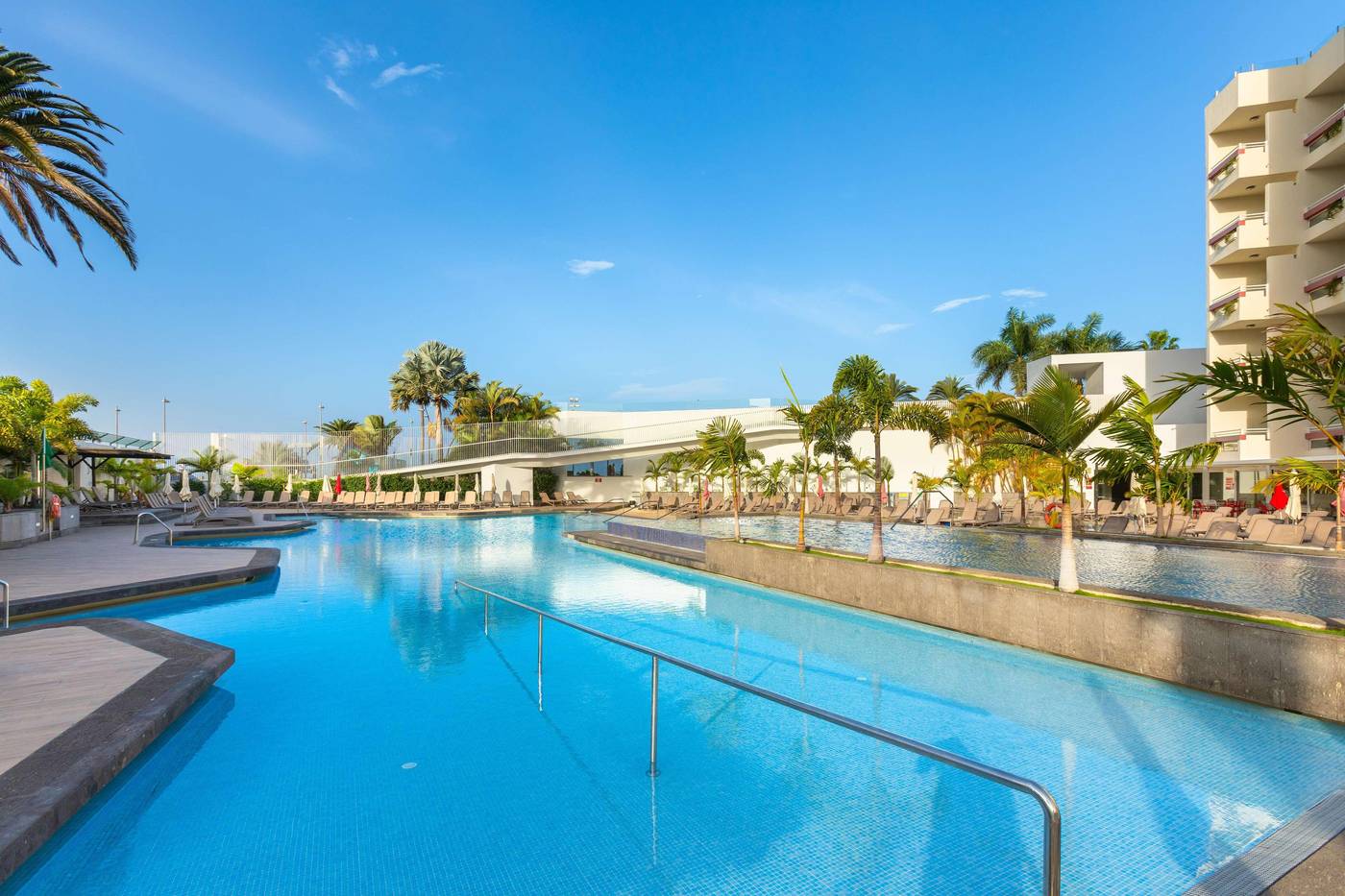 Alexandre-Hotel-Troya-Pool-2