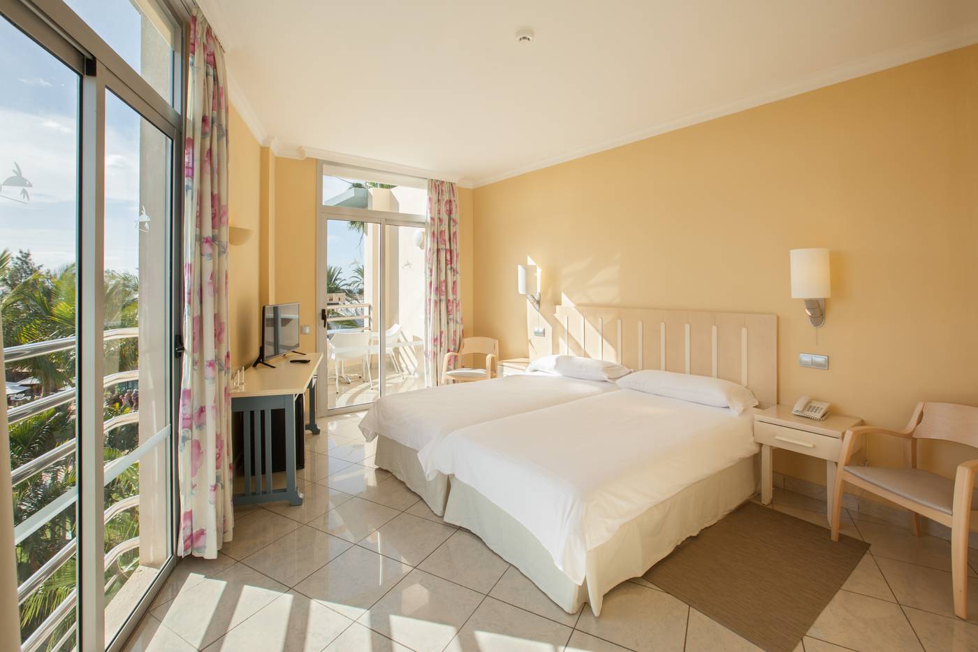 IFA-Altamarena-Room-17