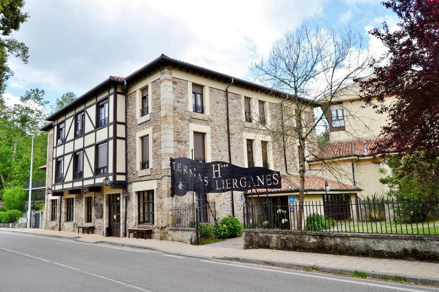 Gran Hotel Balneario De Lierganes-Spain-CANTABRIA-General view-1