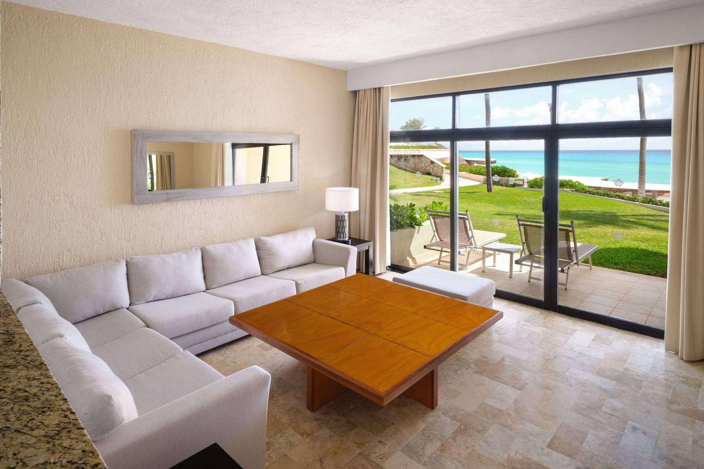 Wyndham-Grand-Cancun-All-Inclusive-Resort---Villas-Room-40