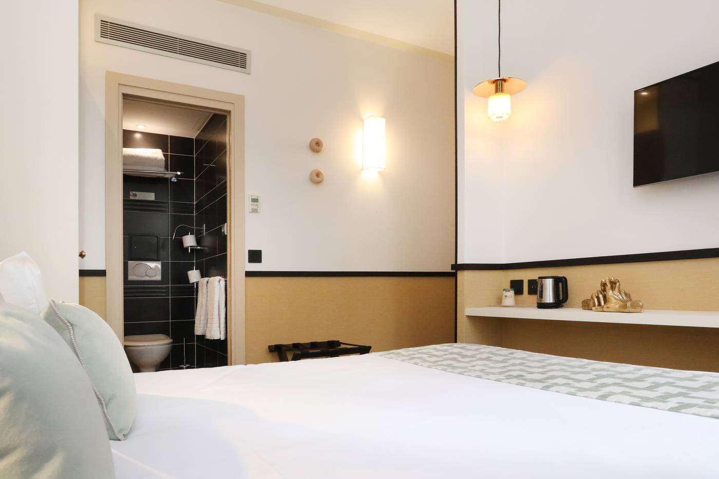 The-Five-Hotel-Paris-Quartier-Latin-Room-20