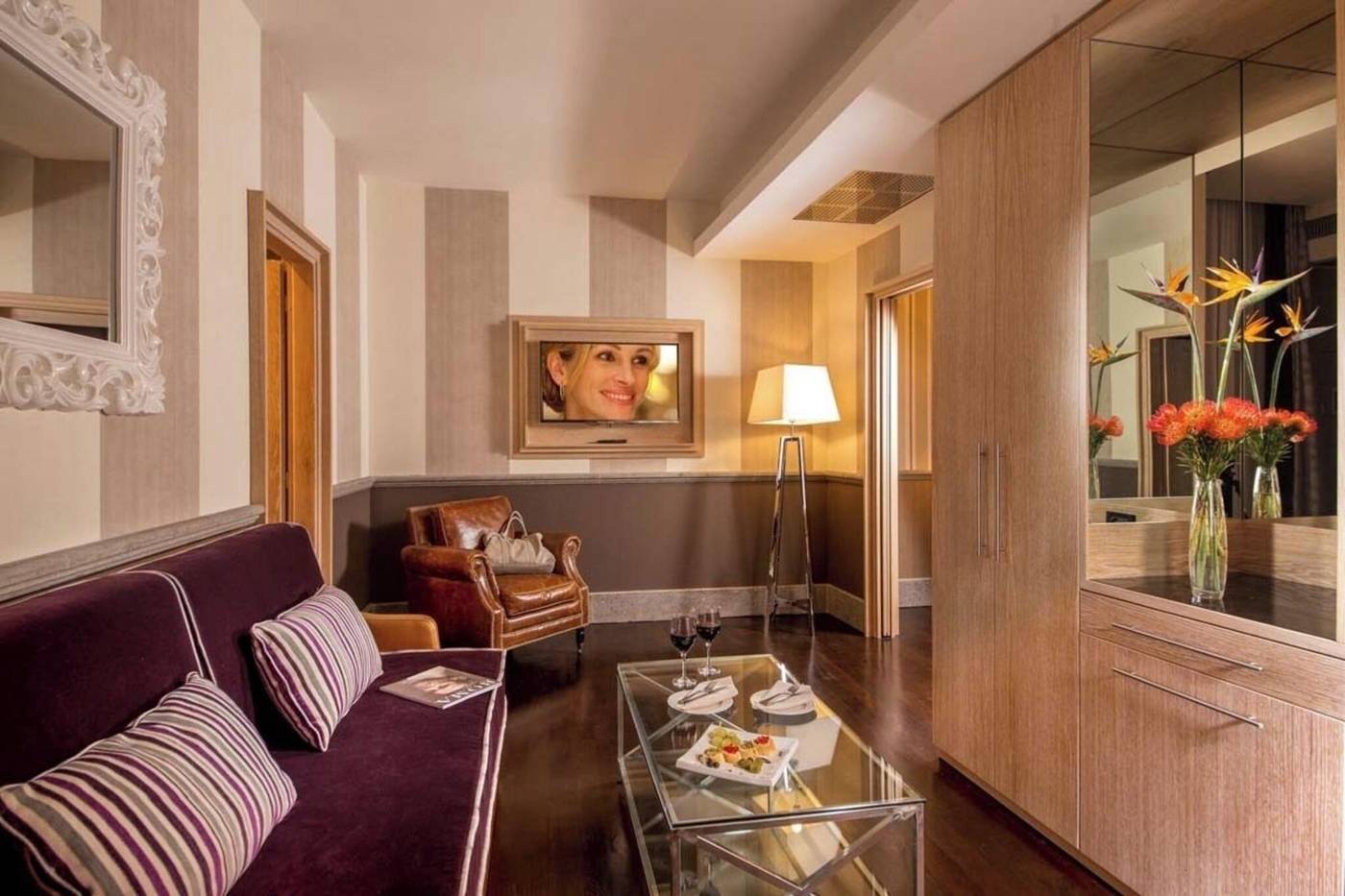 Inn-At-The-Spanish-Steps-Room-10