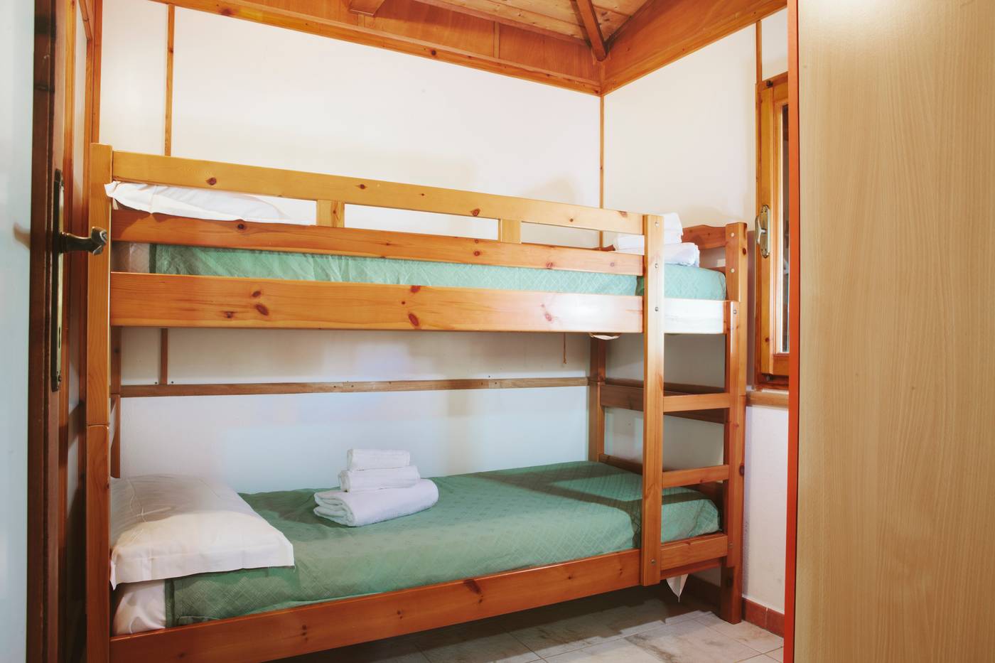 Torre-Del-Porticciolo-Camping---Village---Gampling-Room-38