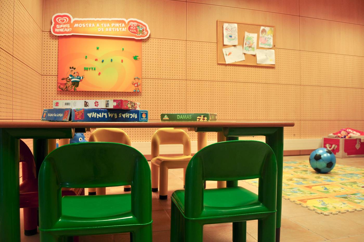 Aqualuz-Suite-Hotel-Apartamentos-Sports-and-Entertainment-71