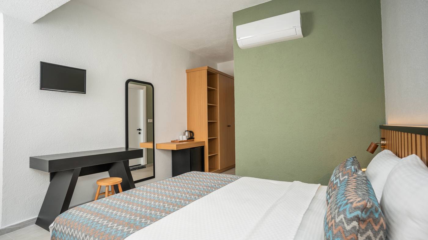 Hotel-Karbel-Sun-Room-41