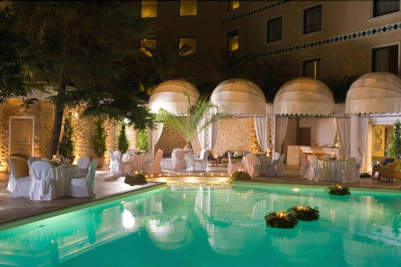 Royal-Olympic-Hotel-Sports-and-Entertainment-8