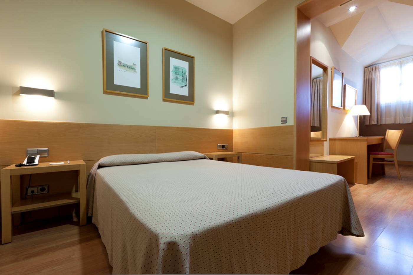 Victoria-4-Puerta-del-Sol-Room-22