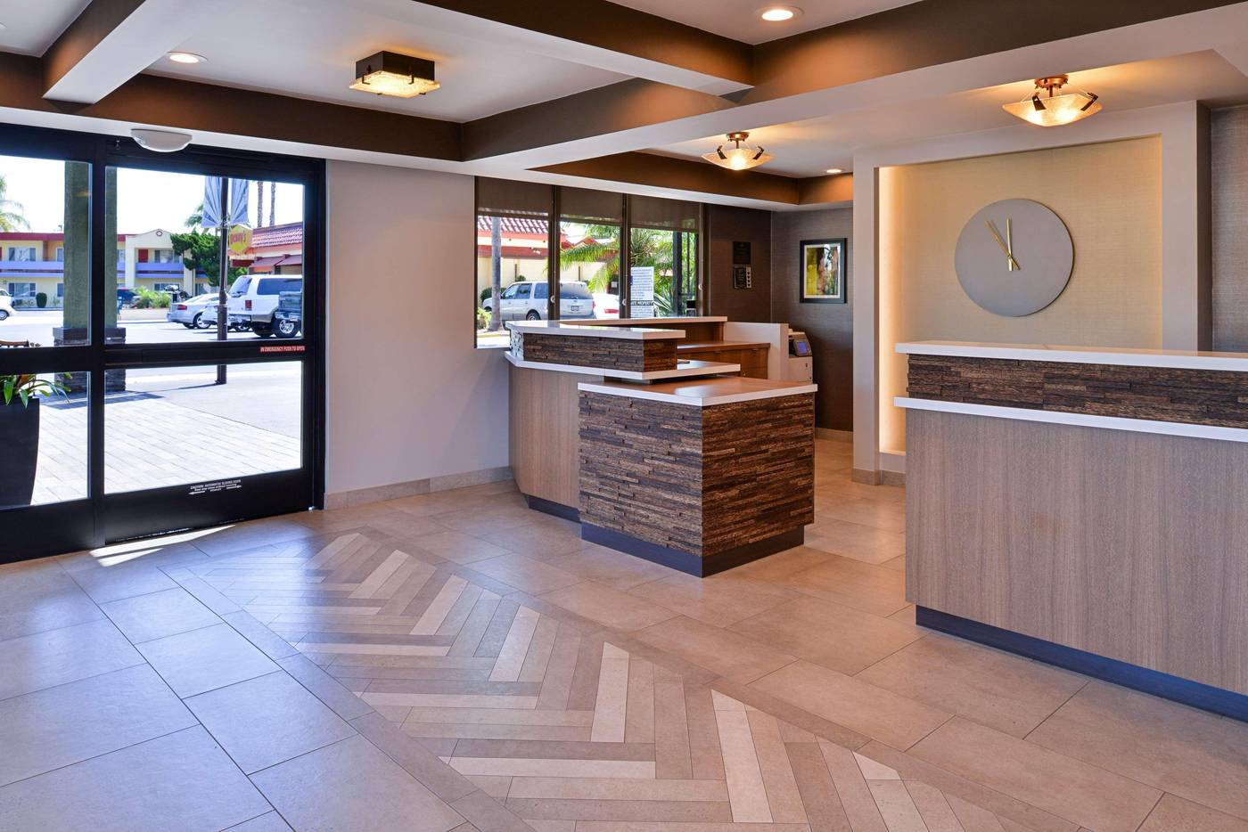 Best-Western-Plus-Pavilions-Lobby-17