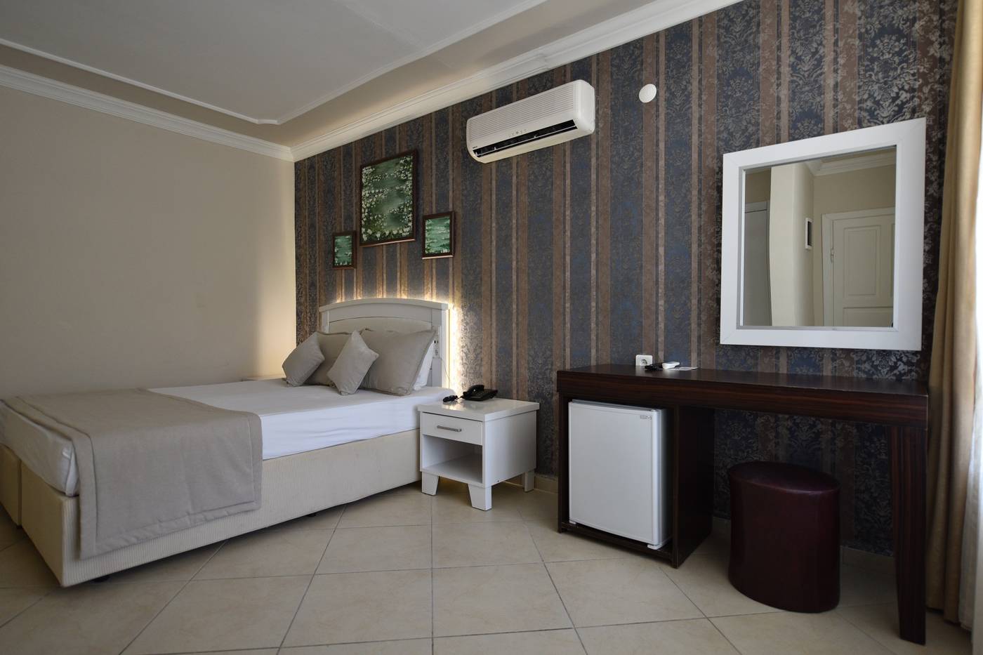 Nicholas-Park-Hotel-Room-35