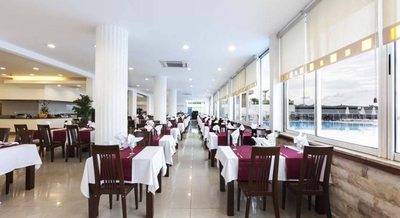 Vera Seagate Resort