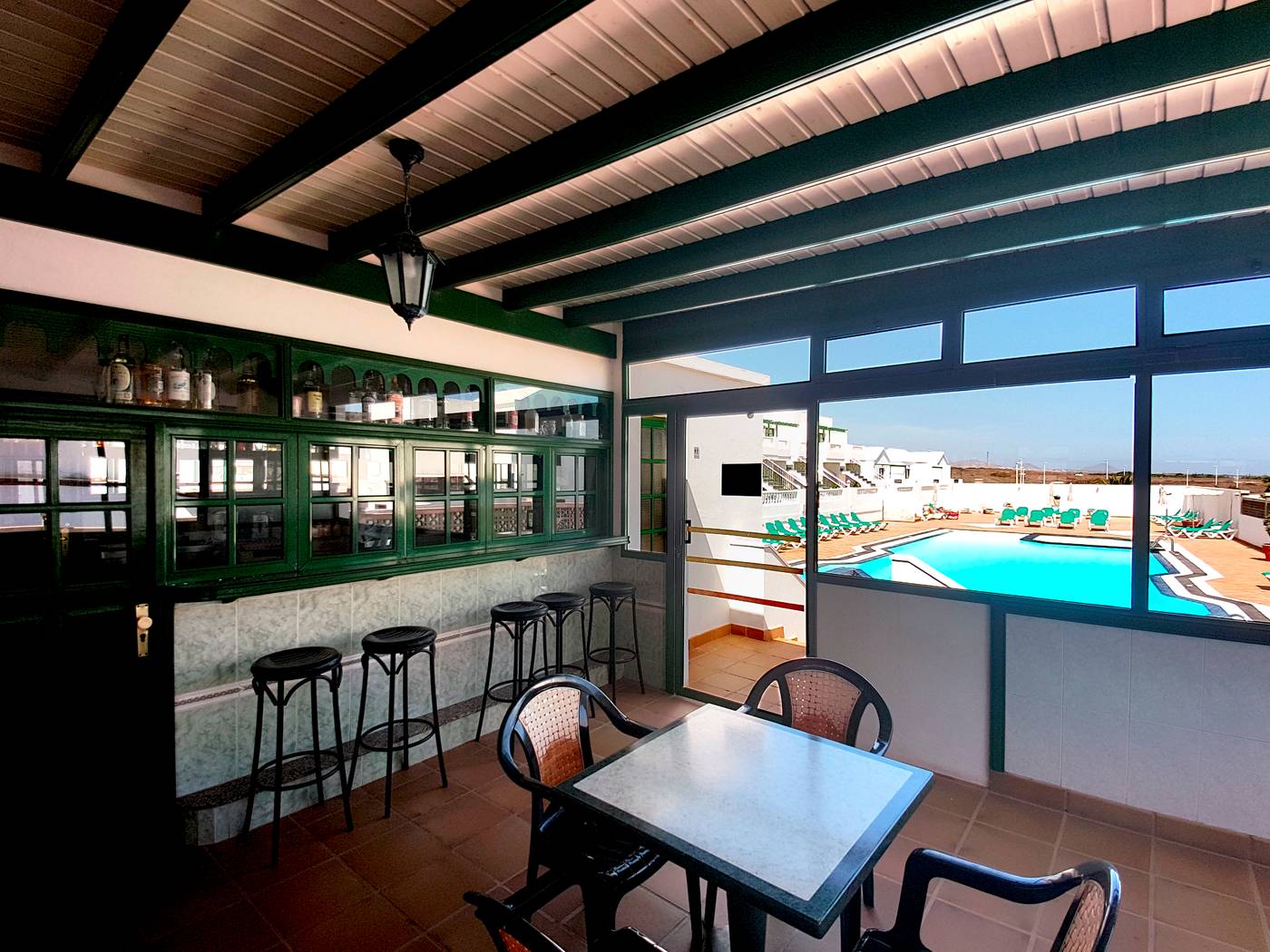 Tisalaya-Apartments-Bar-41