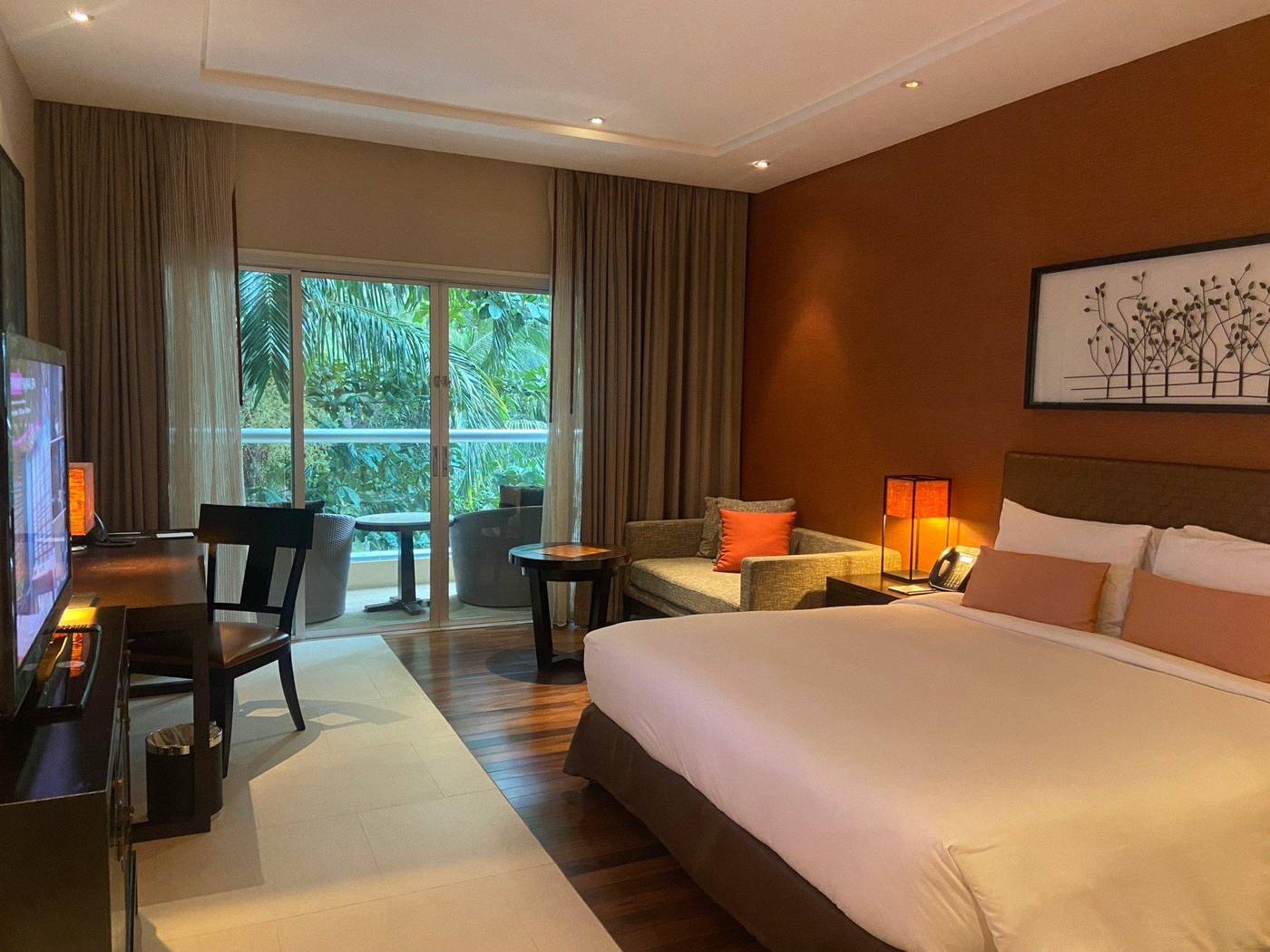Crowne-Plaza-Phuket-Panwa-Beach-Room-40