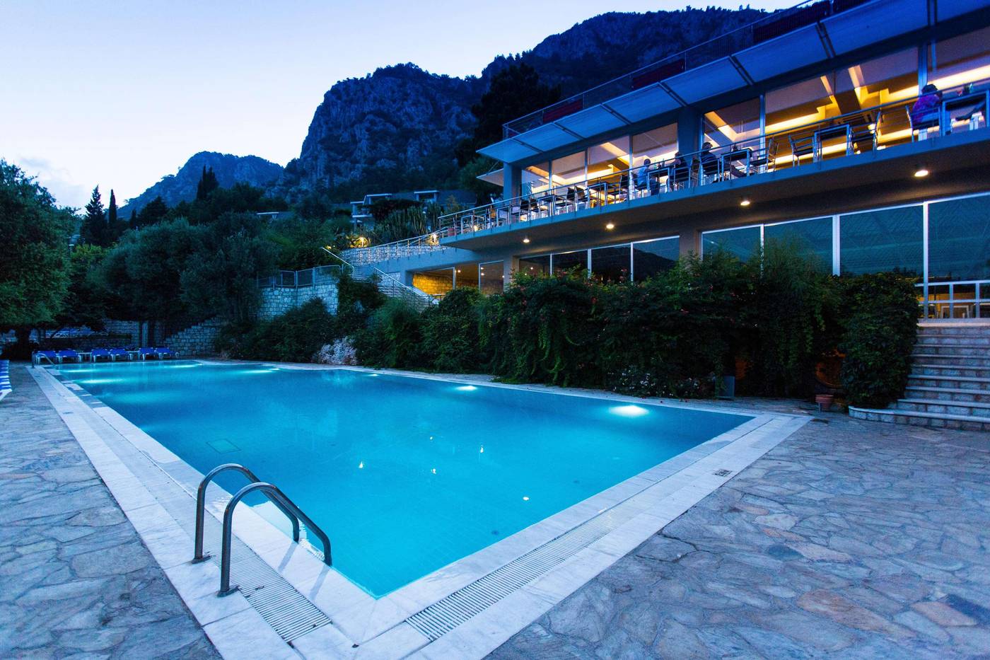 Loryma-Resort-Hotel-Pool-8