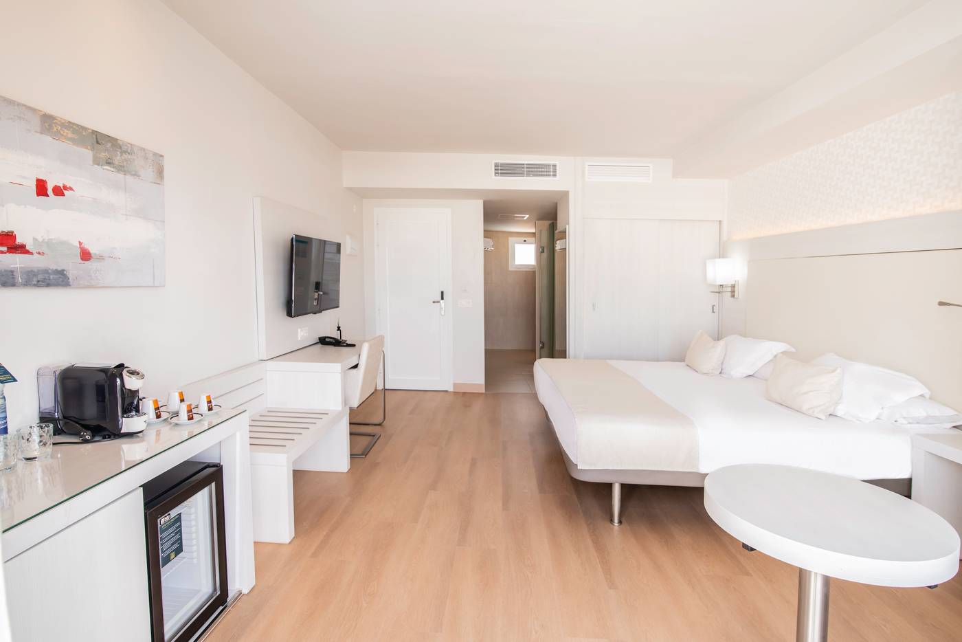 Aequora-Lazarote-Suites-Room-33