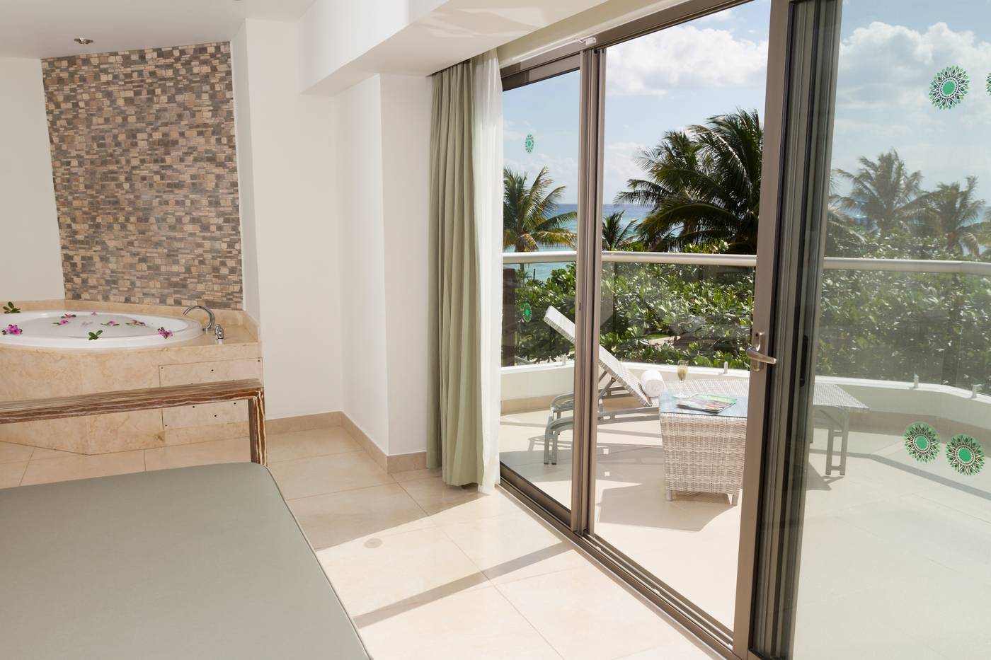 Sandos-Caracol-Eco-Resort-Room-34