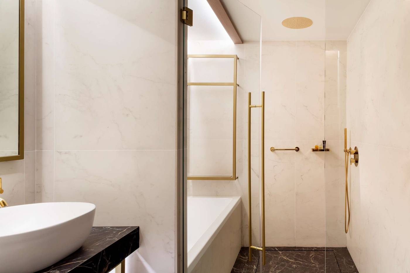 Radisson Collection Hotel Gran Via Bilbao-Spain-BILBAO-Room-5