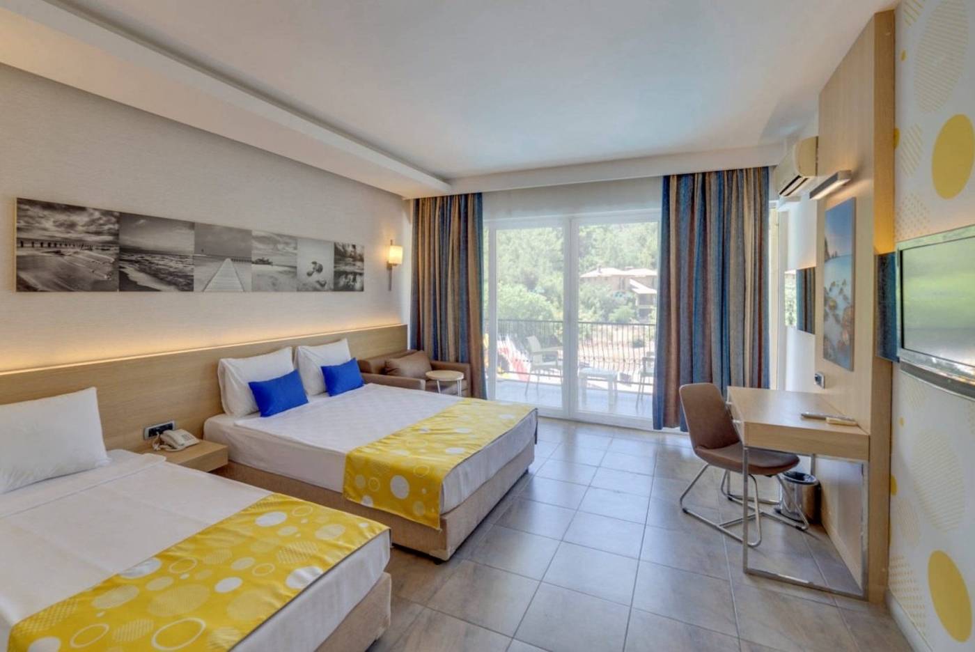 Smart Voxx Resort