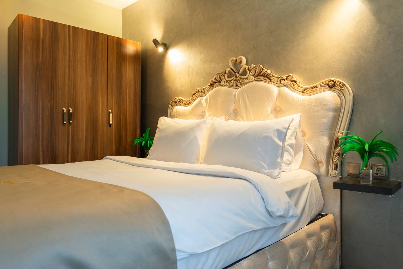 Monezza-Hotel-Room-39