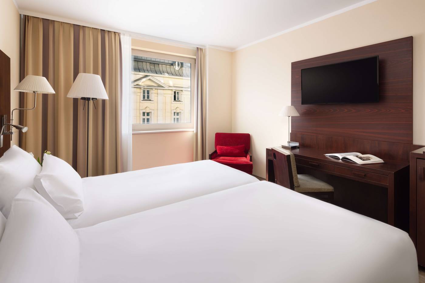 NH-Budapest-City-Room-17