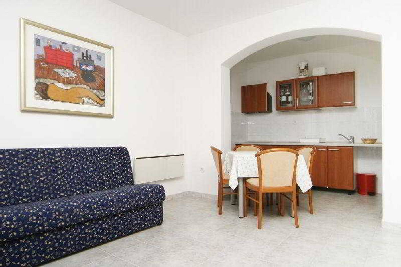 Villa-Pucisca-Room-8