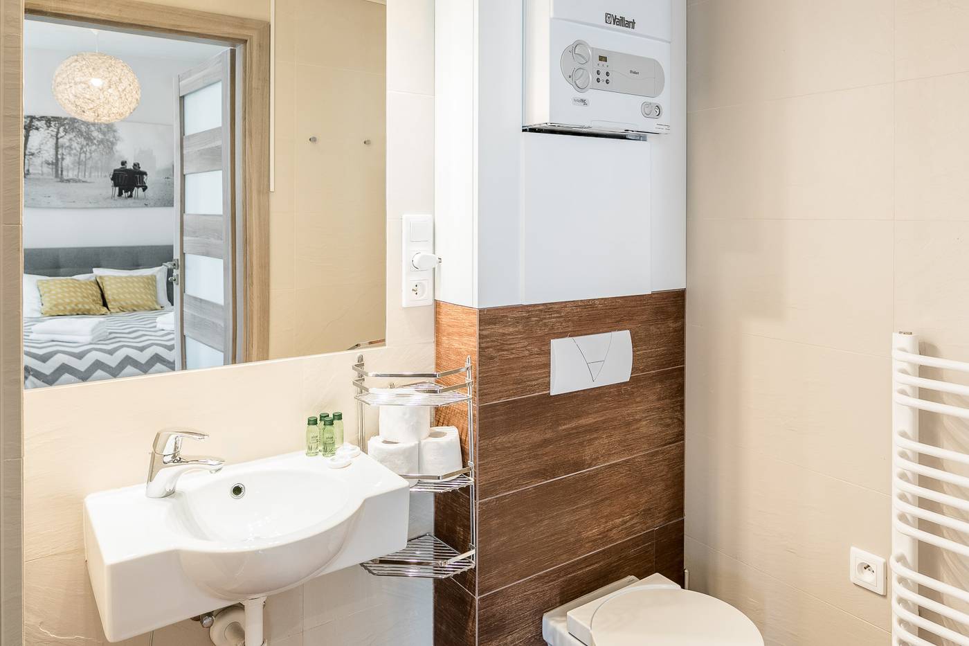 7-Koron-Apartments-Room-42