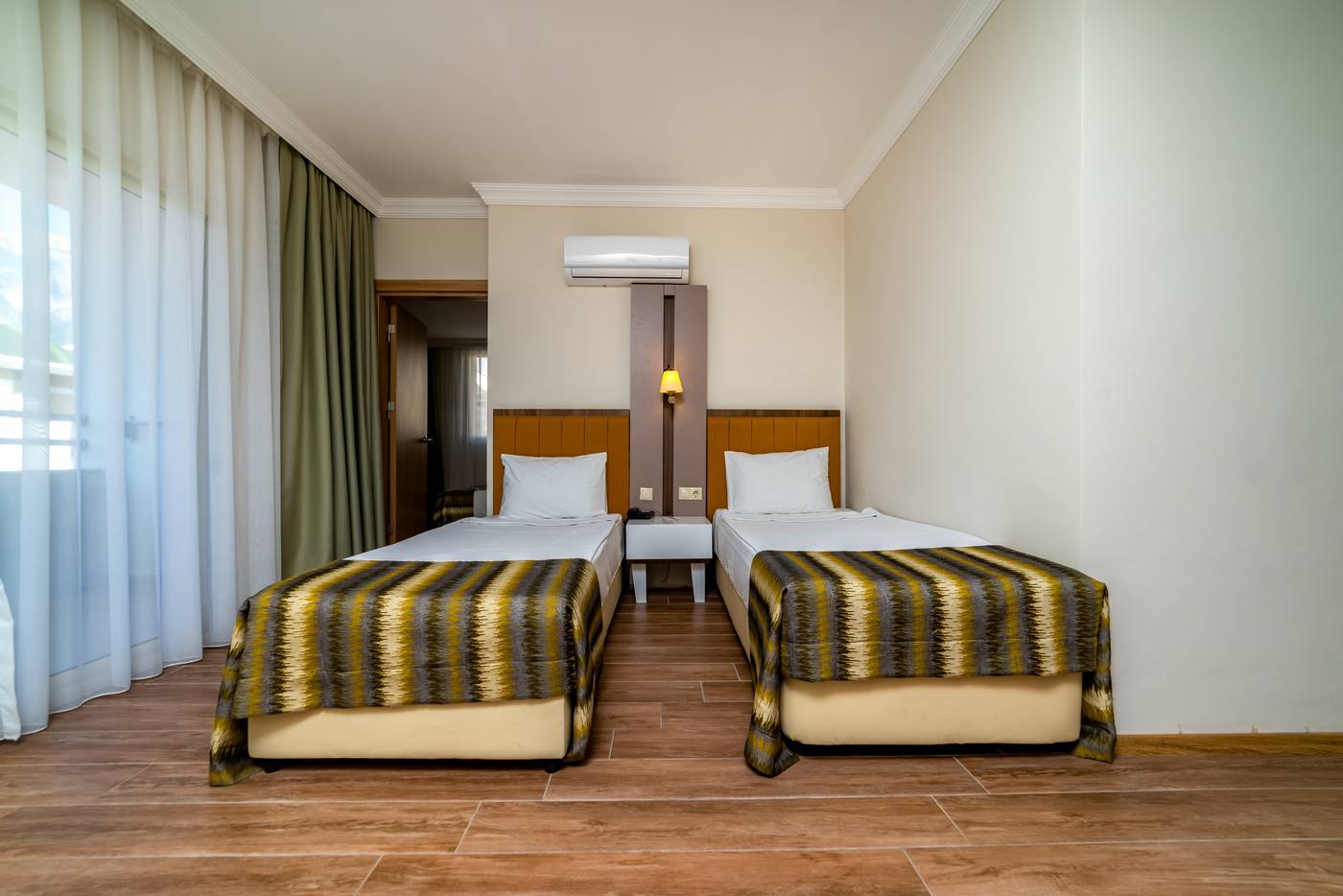 Armas-Gul-Beach-Room-34