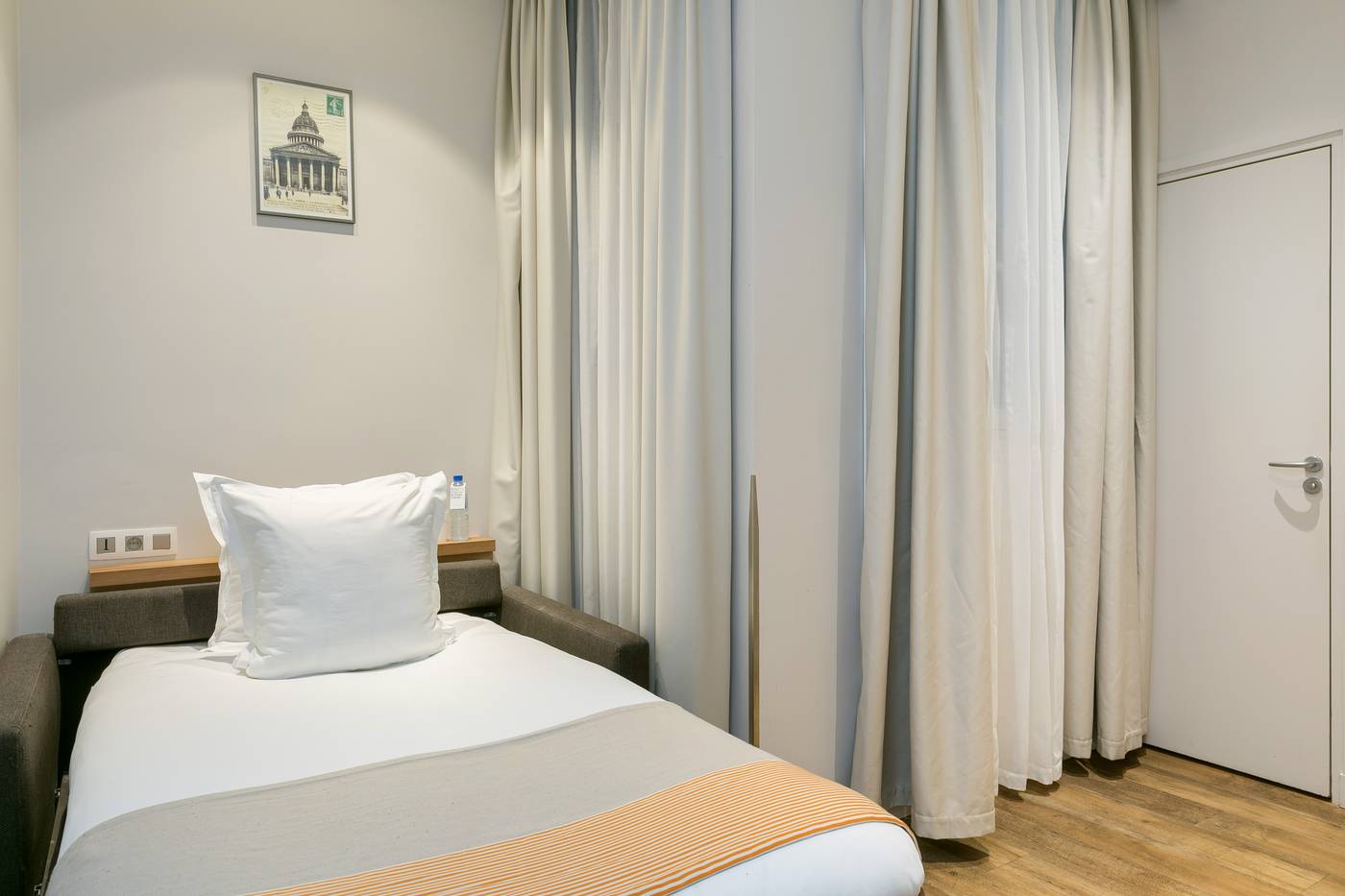 Hotel-Magenta-38-by-HappyCulture-Room-19