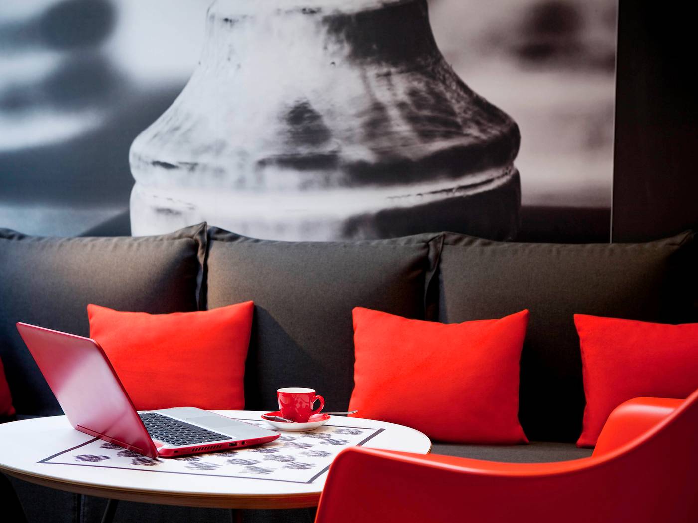 ibis-Paris-Gare-de-lEst-TGV-Lobby-24