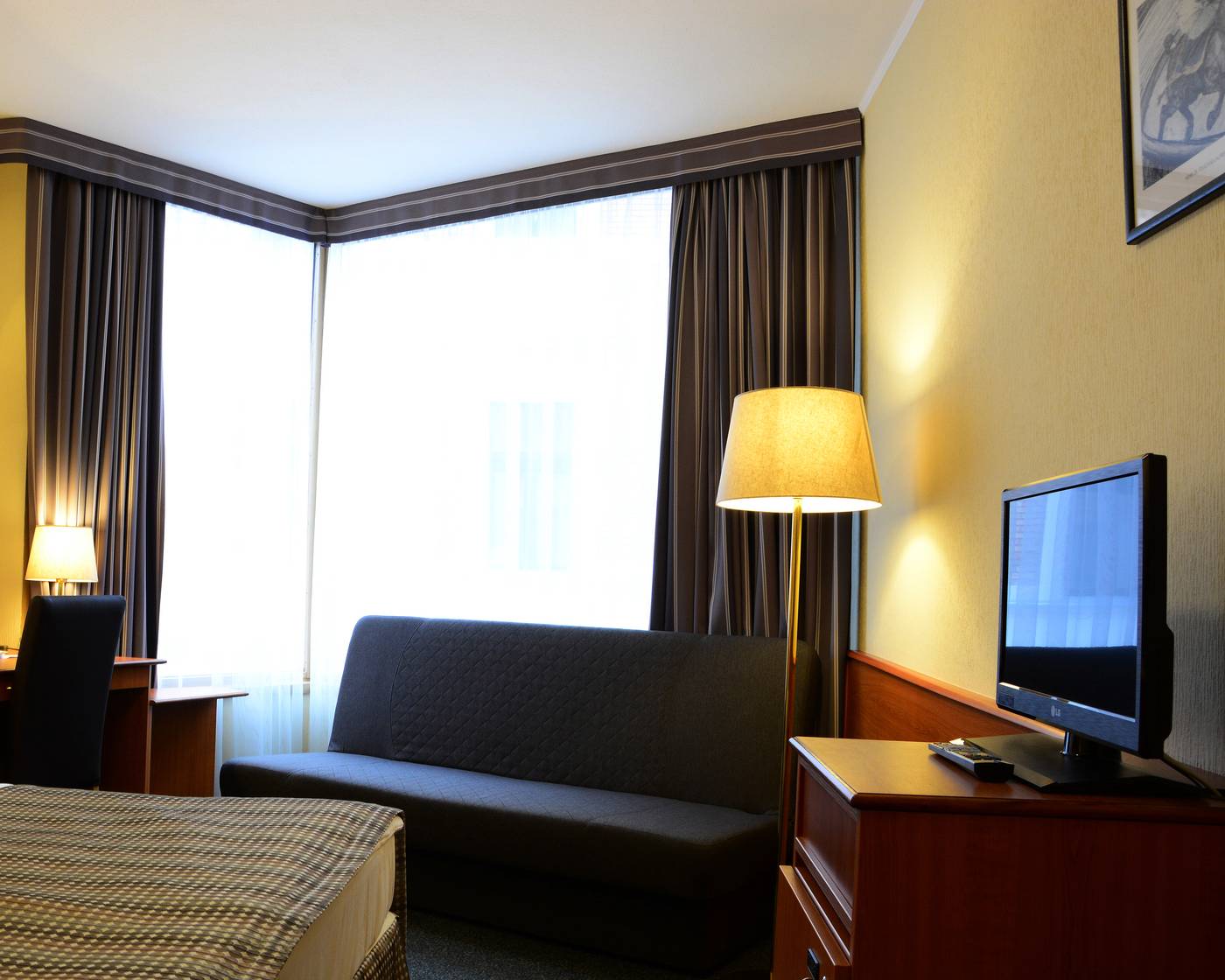 Hotel-Orion-Varkert-Room-30