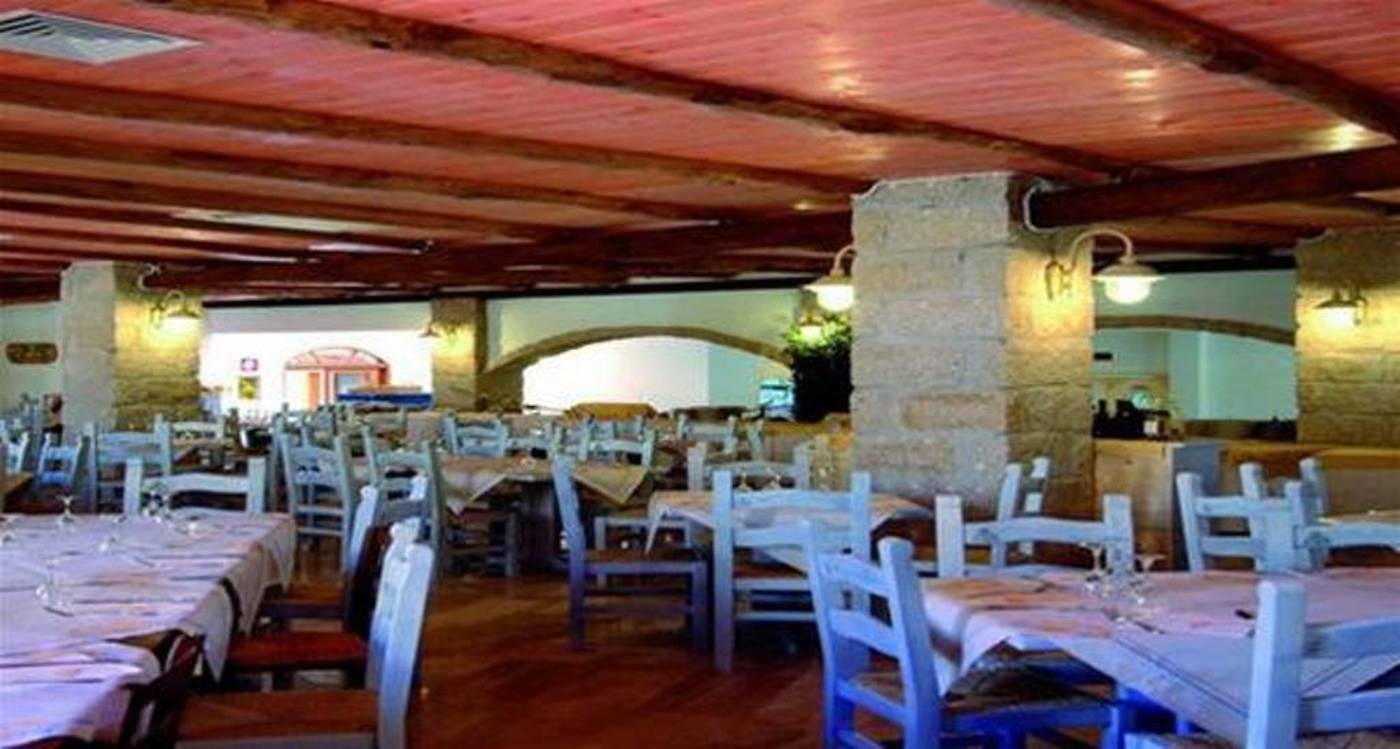 Club-Esse-Posada-Beach-Resort-Restaurant-10