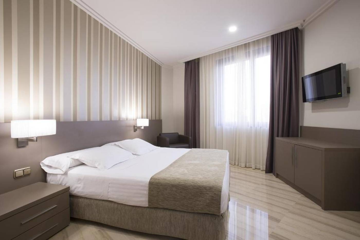 Ciutat-de-Tarragona-Room-9