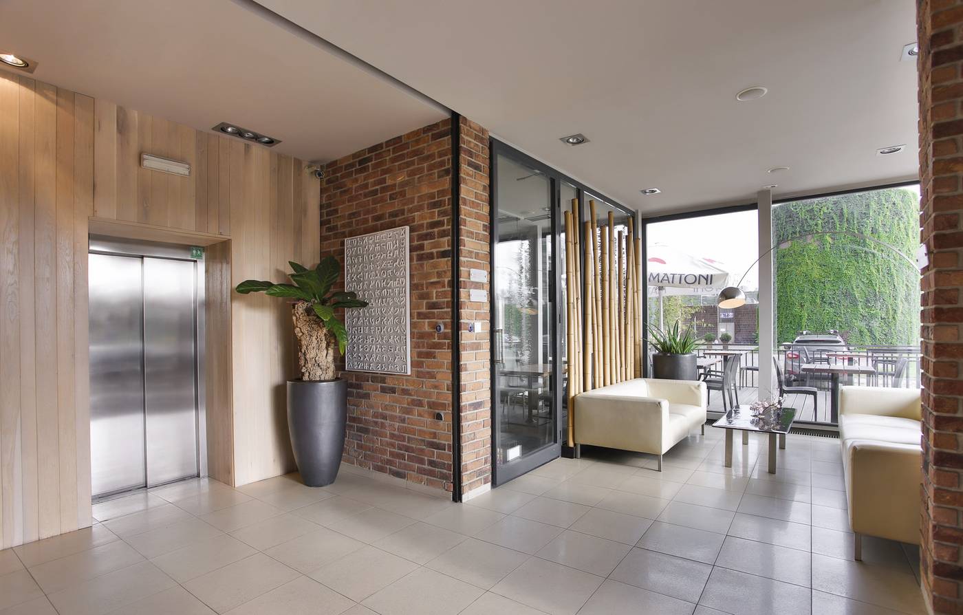 Absolutum-Wellness-Hotel-Lobby-4