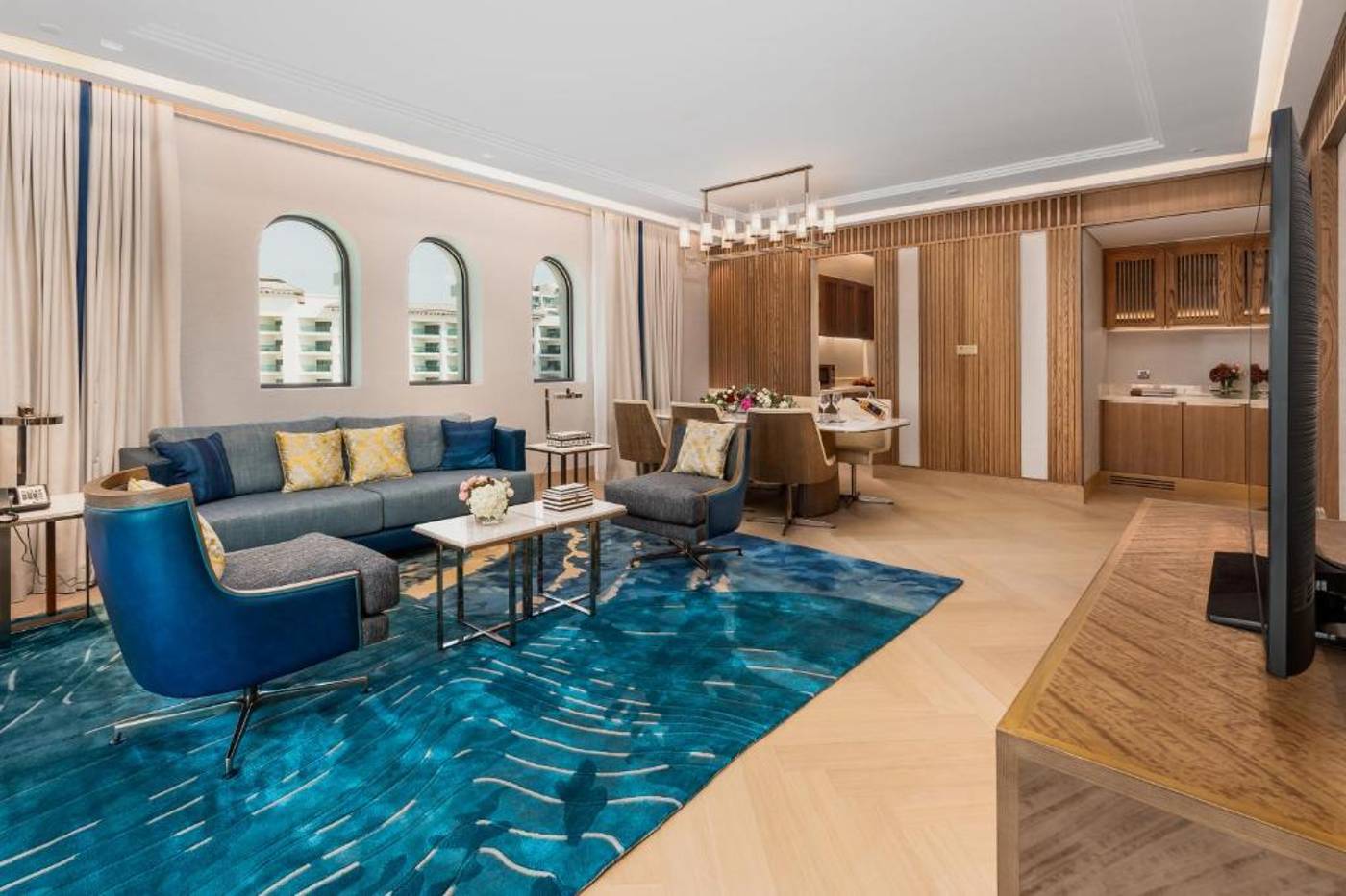 Taj-Exotica-Resort---Spa--The-Palm-Dubai-Room-34