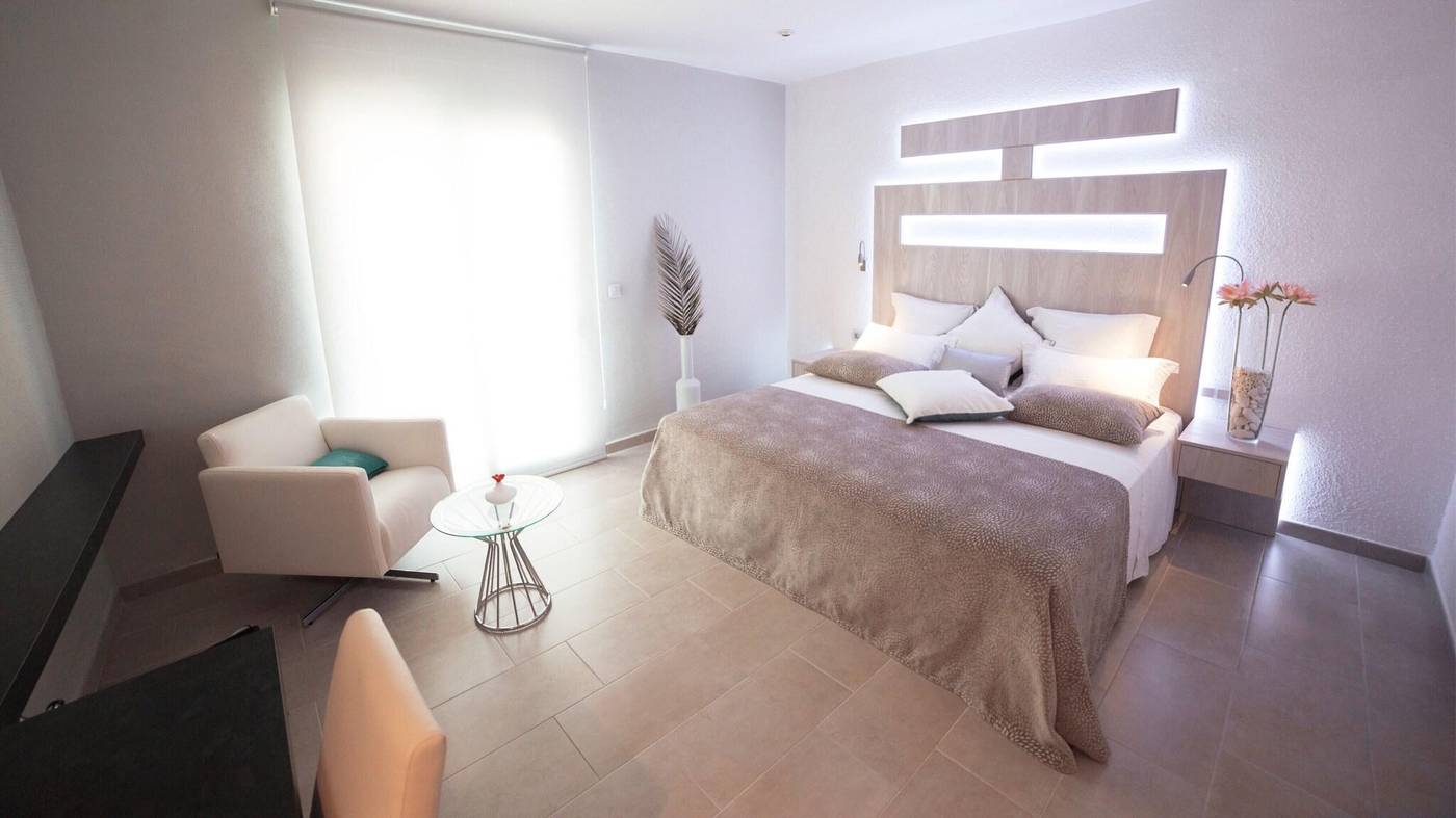 Vistabella-Room-16